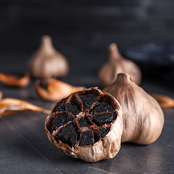 Schwarzer Knoblauch zum Knoblauchtag