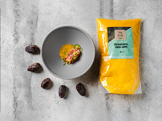 Homestyle Edition Süßkartoffel-Kokos-Suppe mit Thunfischtatar von Ivan Lazarenko